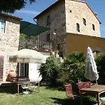 팜스테이 Borgo Medievale Di Poggio Pieve Relais, Food & Art