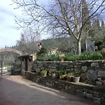 Borgo Medievale Di Poggio Pieve Relais, Food & Art *