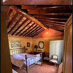 Borgo Medievale Di Poggio Pieve Relais, Food & Art * 칼렌자노