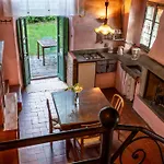 팜스테이 Borgo Medievale Di Poggio Pieve Relais, Food & Art *