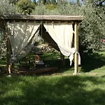 Borgo Medievale Di Poggio Pieve Relais, Food & Art *