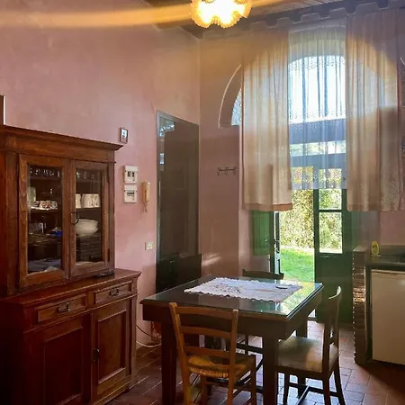 Borgo Medievale Di Poggio Pieve Relais, Food & Art