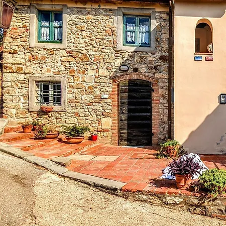 Borgo Medievale Di Poggio Pieve Relais, Food & Art Çiftlik konaklama