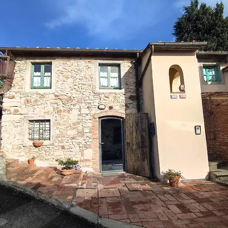 Borgo Medievale Di Poggio Pieve Relais, Food & Art Séjour à la ferme *