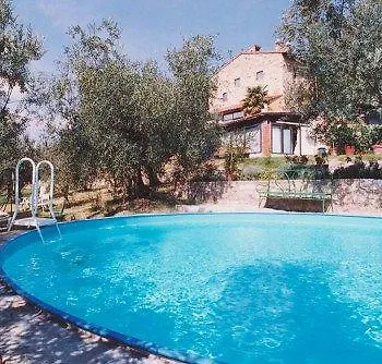 Çiftlik konaklama Borgo Medievale Di Poggio Pieve Relais, Food & Art *